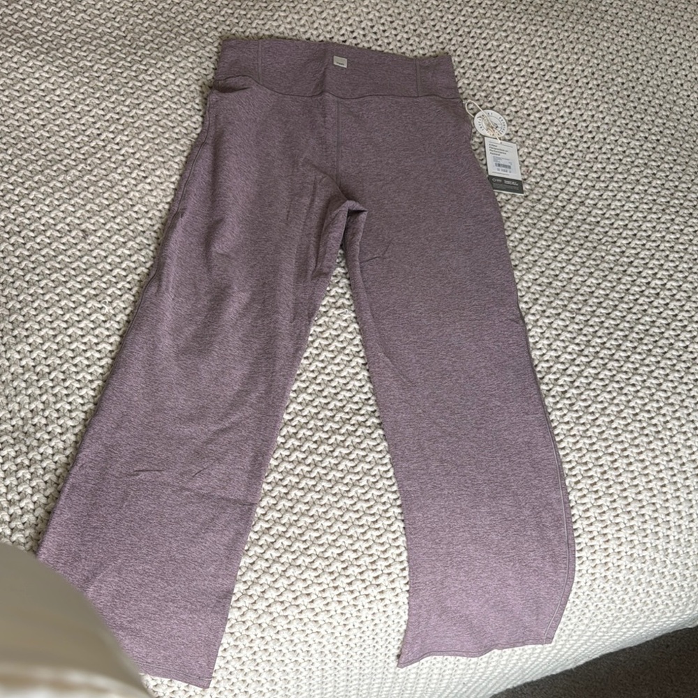 Vuori Purple Leggings with Wide Waistband and Soft Stretchy Material